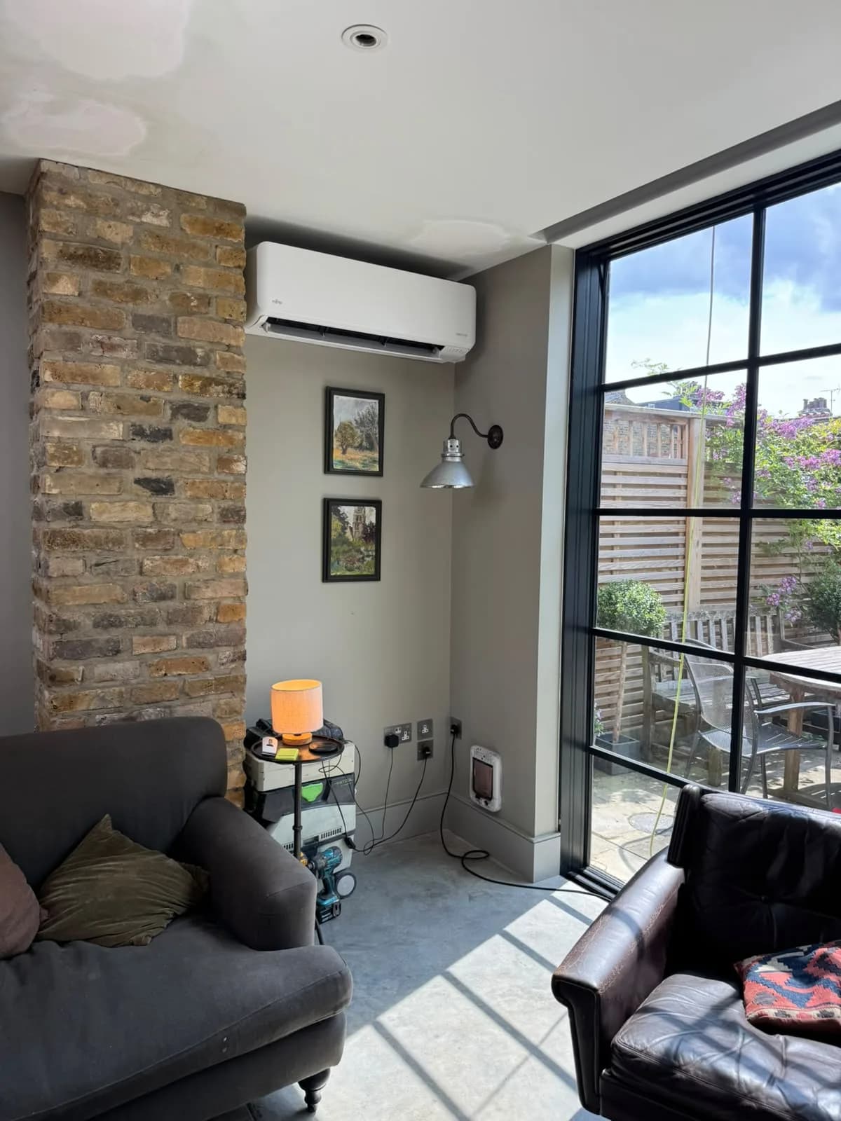 Period Property Living Room - Fujitsu wall-mounted split air conditioning project by Knights